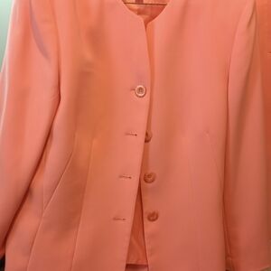 Le Suit Coral Women's Suit Beautiful Easter Outfit !